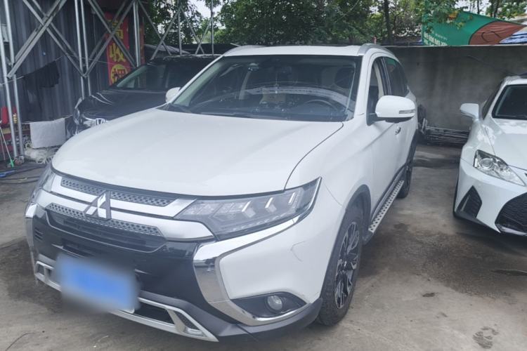 Used Mitsubishi Outlander 2019 2.4L 4x4 Zhi Xiang Edition 7 Seats China VI Standard Guazi used car, China used car export, Used car for sale, Used  cars, Cheapest cars for sale