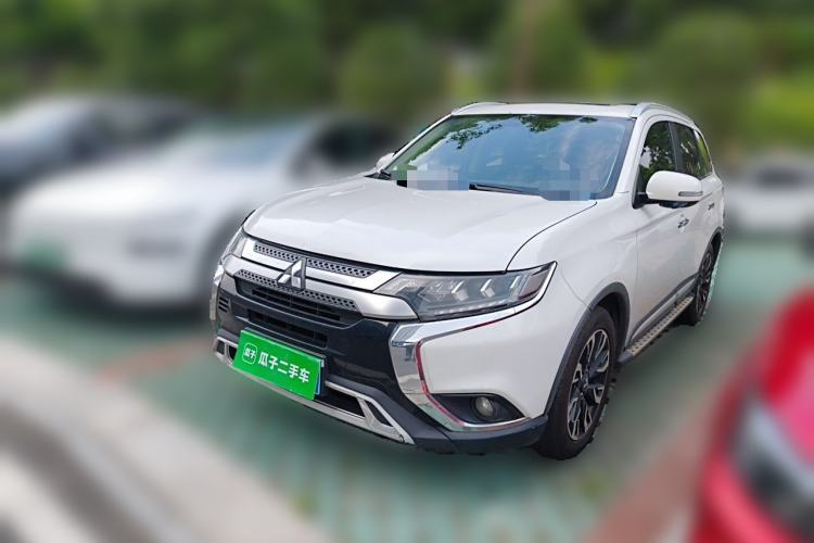 Used Mitsubishi Outlander 2019 2.4L 4x4 Zhi Xiang Edition 7 Seats China VI Standard Guazi used car, China used car export, Used car for sale, Used cars, Cheapest cars for sale
