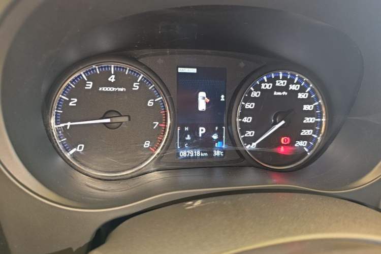 Used Mitsubishi Outlander 2019 2.4L 4x4 Zhi Xiang Edition 5 Seats China VI Standard Instrument Cluster