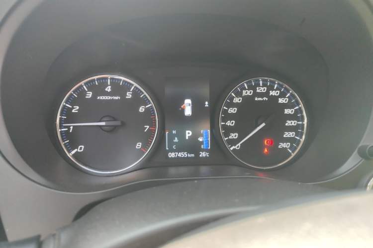 Used Mitsubishi Outlander 2019 2.0L Two-Wheel Drive Comfort Edition 5 Seats China V Standard Instrument Cluster