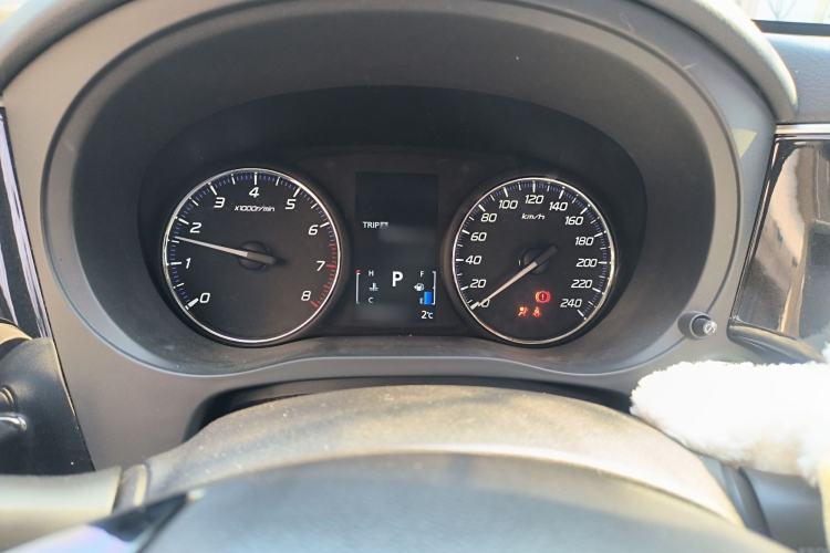 Used Mitsubishi Outlander 2019 2.0L Two-Wheel Drive Comfort Edition 5 Seats China VI Standard Instrument Cluster