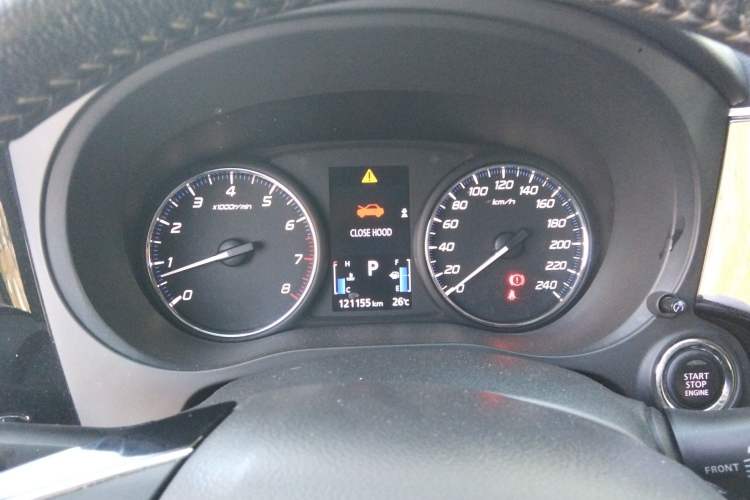Used Mitsubishi Outlander 2019 2.0L Two-Wheel Drive Comfort Edition 5 Seats China VI Standard Instrument Cluster