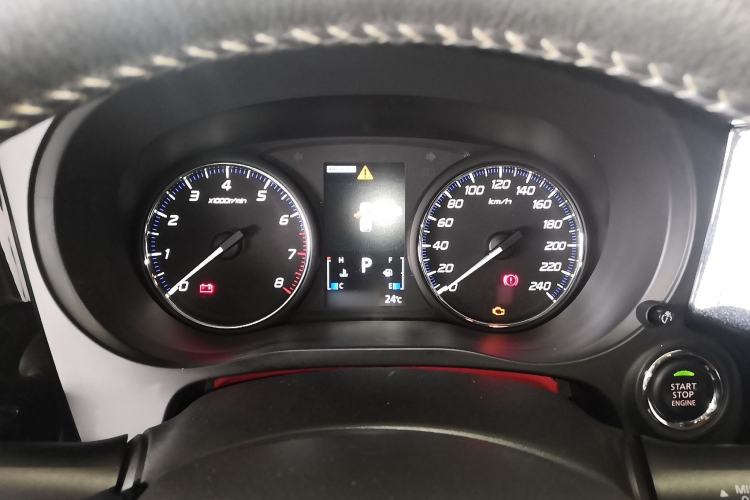 Used Mitsubishi Outlander 2019 2.4L 4x4 Zhi Xiang Edition 5 Seats China VI Standard Instrument Cluster