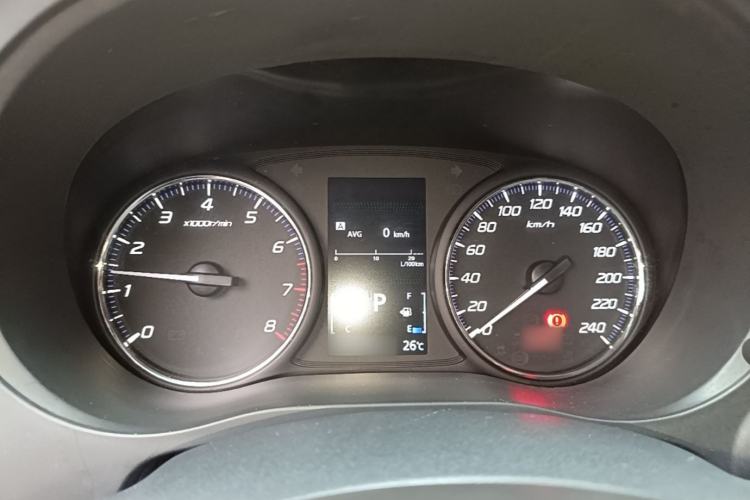 Used Mitsubishi Outlander 2019 2.0L Two-Wheel Drive Comfort Edition 5 Seats China VI Standard Instrument Cluster