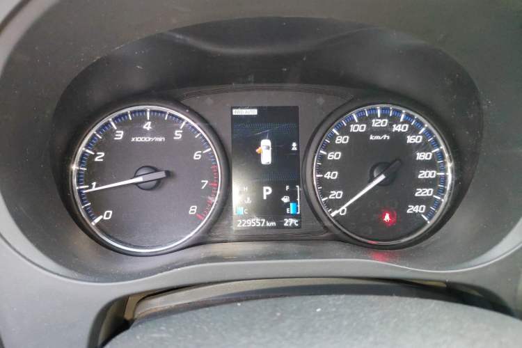 Used Mitsubishi Outlander 2019 2.4L 4x4 Zhi Xiang Edition 7 Seats China VI Standard Instrument Cluster