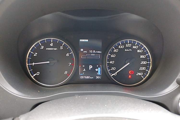 Used Mitsubishi Outlander 2019 2.4L 4x4 Zhi Xiang Edition 7 Seats China VI Standard Instrument Cluster