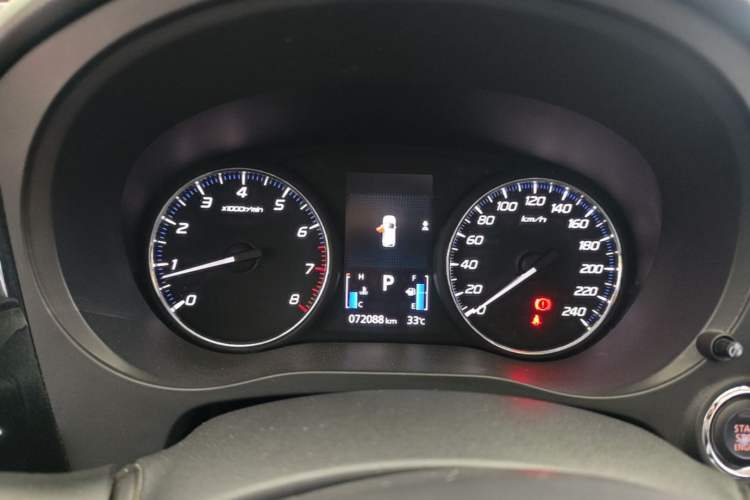 Used Mitsubishi Outlander 2019 2.0L Two-Wheel Drive Comfort Edition 5 Seats China V Standard Instrument Cluster