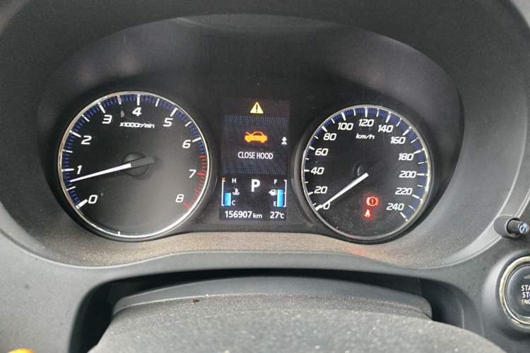 Used Mitsubishi Outlander 2019 2.0L Two-Wheel Drive Comfort Edition 5 Seats China VI Standard Instrument Cluster