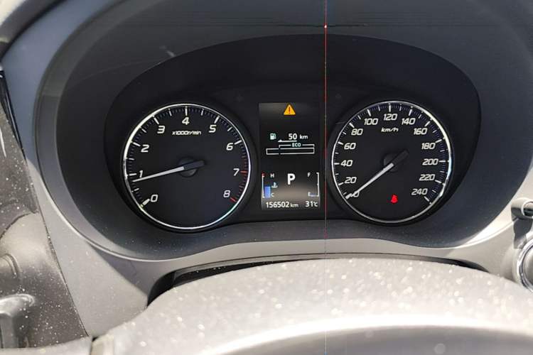 Used Mitsubishi Outlander 2019 2.0L Two-Wheel Drive Comfort Edition 5 Seats China VI Standard Instrument Cluster
