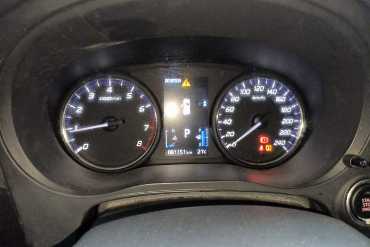 Used Mitsubishi Outlander 2019 2.4L 4x4 Zhi Xiang Edition 7 Seats China VI Standard Instrument Cluster