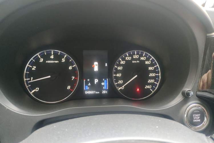 Used Mitsubishi Outlander 2019 2.0L Two-Wheel Drive Comfort Edition 7-Seater China VI Standard Instrument Cluster