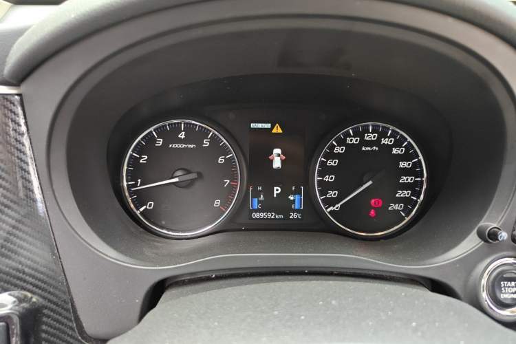 Used Mitsubishi Outlander 2019 2.4L 4x4 Zhi Xiang Edition 7 Seats China VI Standard Instrument Cluster
