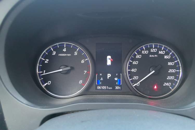 Used Mitsubishi Outlander 2019 2.0L Two-Wheel Drive Comfort Edition 5 Seats China V Standard Instrument Cluster