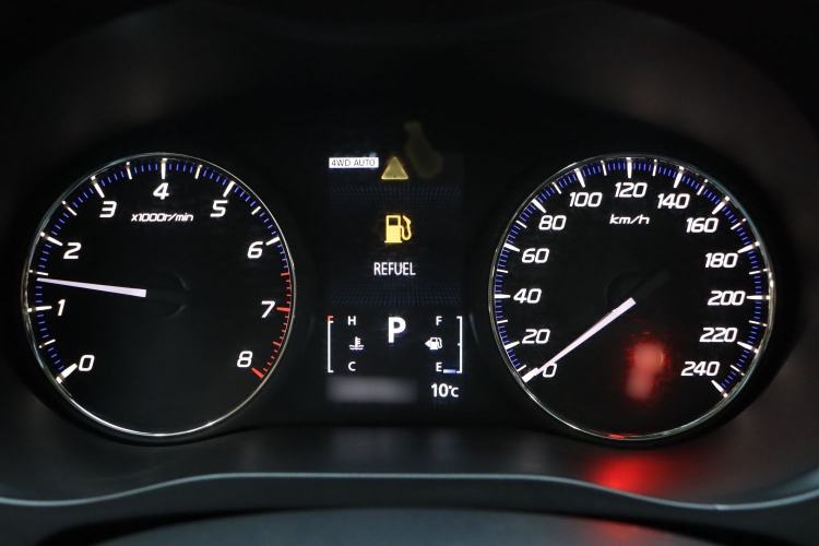 Used Mitsubishi Outlander 2019 2.4L 4x4 Zhi Xiang Edition 5 Seats China V Emission Standard Instrument Cluster