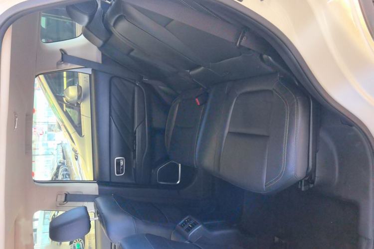 Used Mitsubishi Outlander 2019 2.0L Two-Wheel Drive Comfort Edition 7-Seater China VI Standard Interior 2