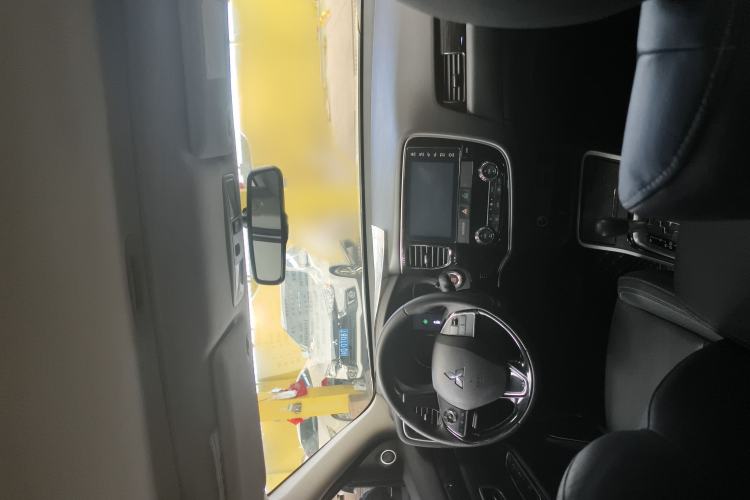 Used Mitsubishi Outlander 2019 2.0L Two-Wheel Drive Comfort Edition 5 Seats China V Standard Interior 2