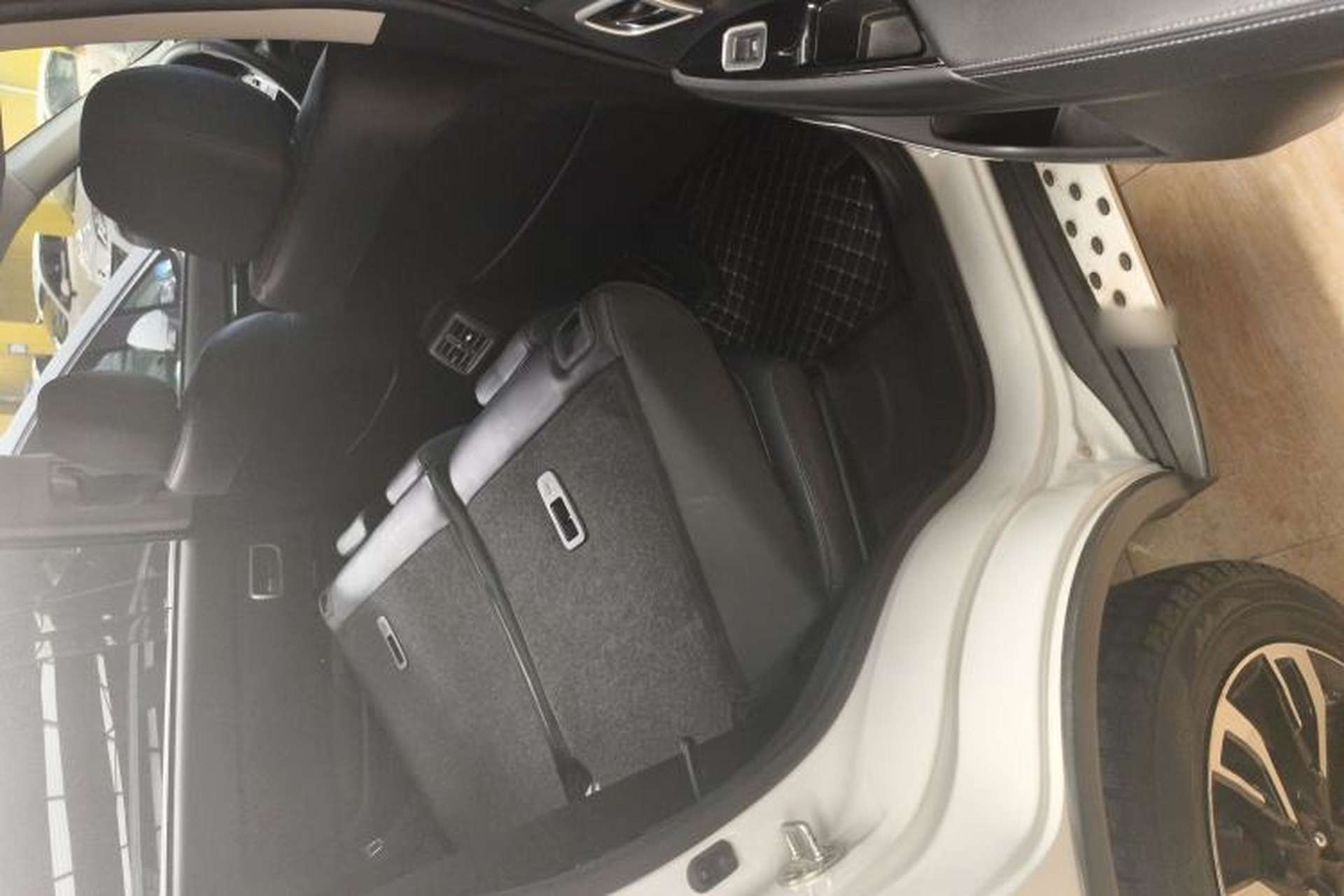 Used Mitsubishi Outlander 2019 2.0L Two-Wheel Drive Comfort Edition 5 Seats China V Standard Interior 3