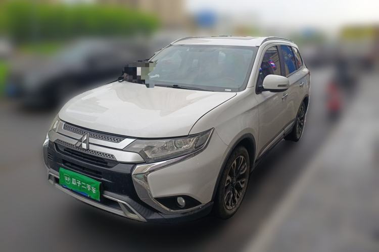 Used Mitsubishi Outlander 2019 2.0L Two-Wheel Drive Comfort Edition 5 Seats China VI Standard Guazi used car, China used car export, Used car for sale, Used  cars, Cheapest cars for sale