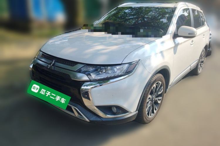 Used Mitsubishi Outlander 2019 2.0L Two-Wheel Drive Comfort Edition 5 Seats China VI Standard Guazi used car, China used car export, Used car for sale, Used  cars, Cheapest cars for sale