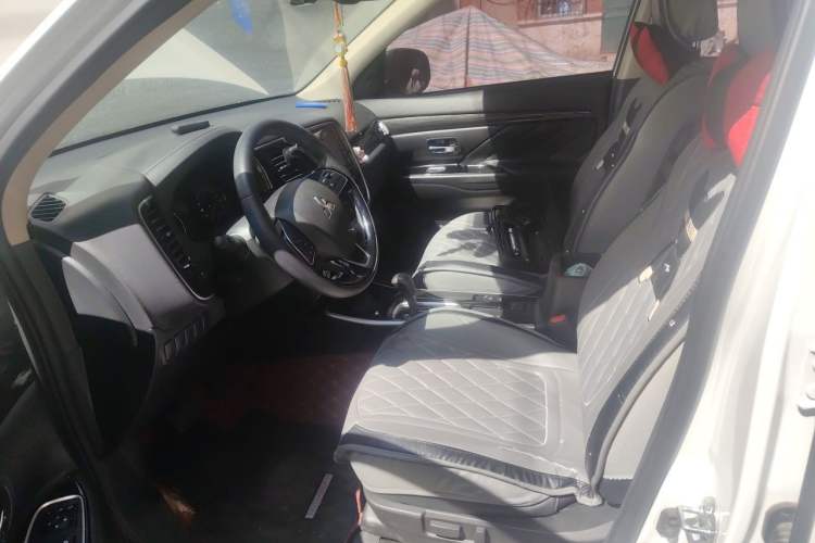 Used Mitsubishi Outlander 2019 2.0L Two-Wheel Drive Comfort Edition 5 Seats China VI Standard Left Front Seat