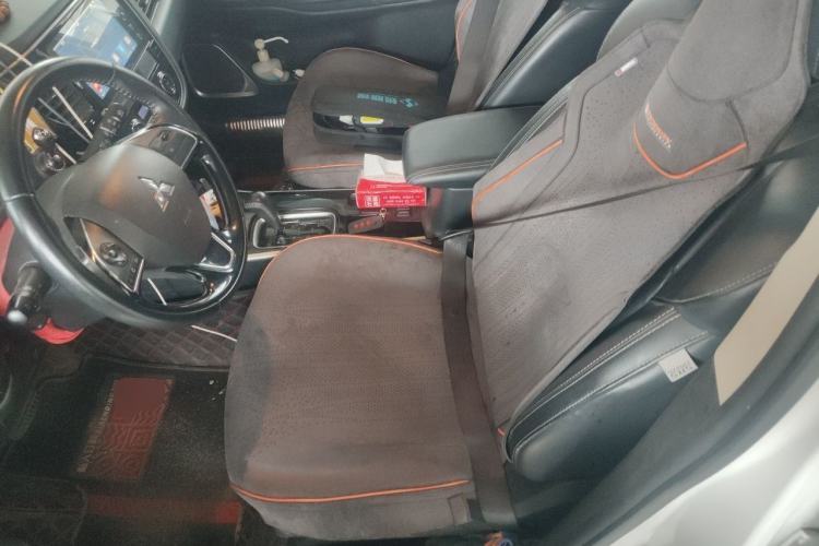 Used Mitsubishi Outlander 2019 2.0L Two-Wheel Drive Comfort Edition 5 Seats China VI Standard Left Front Seat