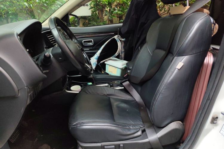 Used Mitsubishi Outlander 2019 2.0L Two-Wheel Drive Comfort Edition 5 Seats China V Standard Left Front Seat