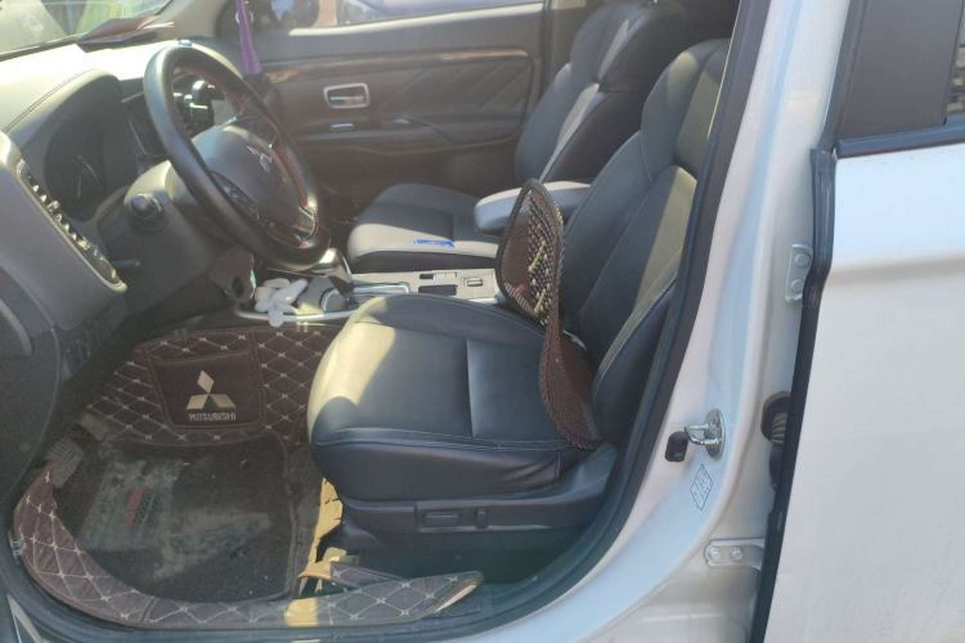 Used Mitsubishi Outlander 2019 2.0L Two-Wheel Drive Comfort Edition 5 Seats China V Standard Left Front Seat