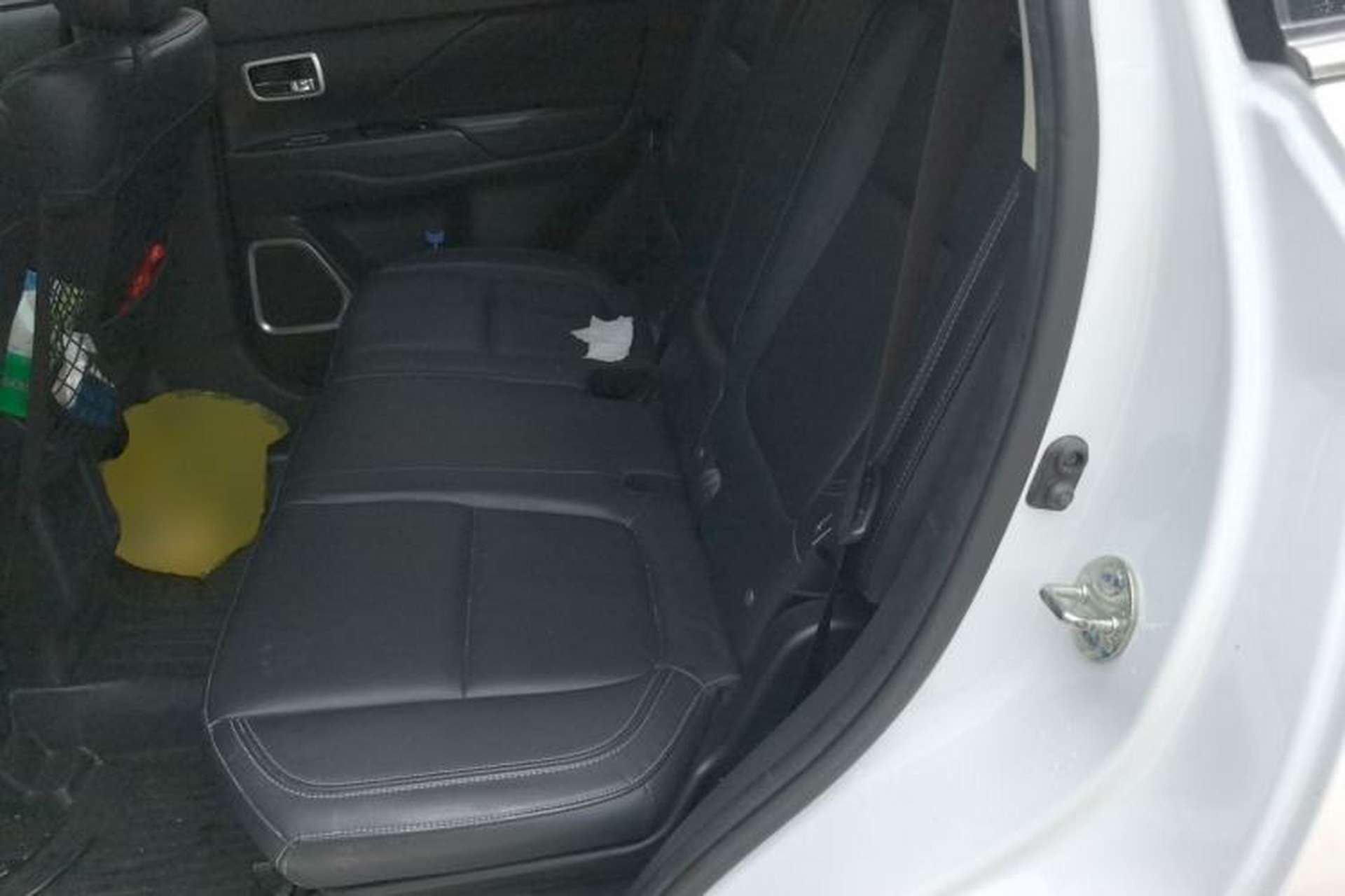 Used Mitsubishi Outlander 2019 2.4L 4x4 Zhi Xiang Edition 7 Seats China VI Standard Left Rear Seat