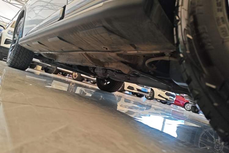 Used Mitsubishi Outlander 2019 2.4L 4x4 Zhi Xiang Edition 5 Seats China VI Standard Left Side Sill