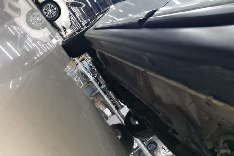 Used Mitsubishi Outlander 2019 2.4L 4x4 Zhi Xiang Edition 5 Seats China VI Standard Left Side Sill