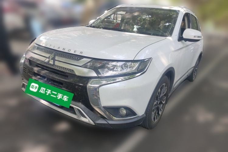 Ojetý Mitsubishi Outlander 2019 2.0L Two-Wheel Drive Comfort Edition 5 Seats China VI Standard Guazi used car, China used car export, Used car for sale, Used  cars, Cheapest cars for sale