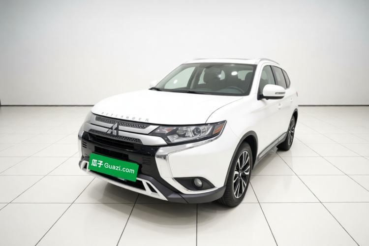 Mitsubishi Outlander 2019 2.0L Two-Wheel Drive Comfort Edition 5 Seats China VI Standard с пробегом Guazi used car, China used car export, Used car for sale, Used cars, Cheapest cars for sale