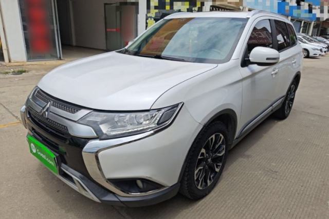 Used Mitsubishi Outlander 2019 2.0L Two-Wheel Drive Comfort Edition 5 Seats China V Standard