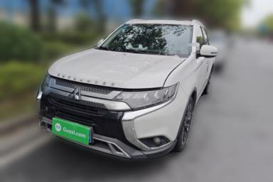 Used Mitsubishi Outlander 2019 2.4L Two-Wheel Drive ZhiXing Version 5 Seats China V Emission Standard