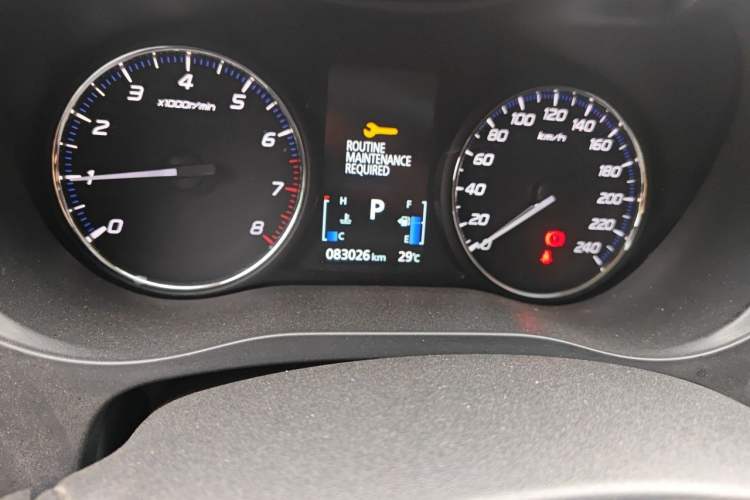 Used Mitsubishi Outlander 2019 2.0L Two-Wheel Drive Comfort Edition 5 Seats China V Emission Standard Odometer Close Up