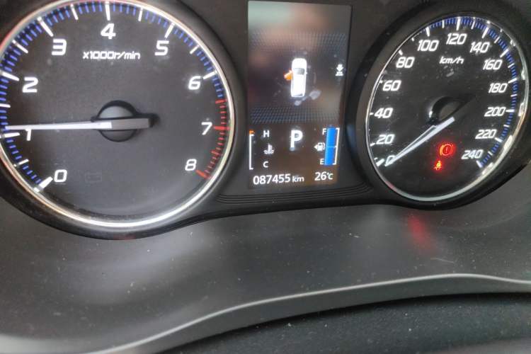 Used Mitsubishi Outlander 2019 2.0L Two-Wheel Drive Comfort Edition 5 Seats China V Standard Odometer Close Up