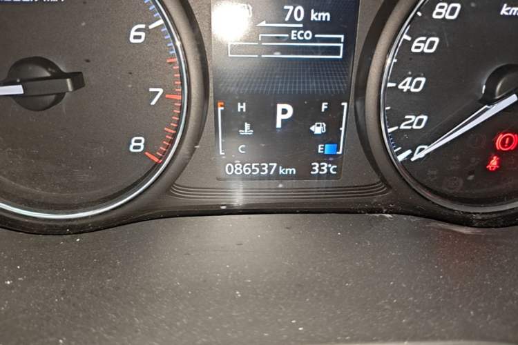Used Mitsubishi Outlander 2019 2.4L 4x4 Zhi Xiang Edition 5 Seats China VI Standard Odometer Close Up