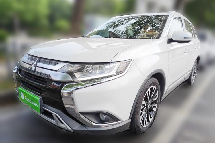 Mitsubishi Outlander 2019 2.0L Two-Wheel Drive Comfort Edition 5 Seats China VI Standard с пробегом Guazi used car, China used car export, Used car for sale, Used cars, Cheapest cars for sale