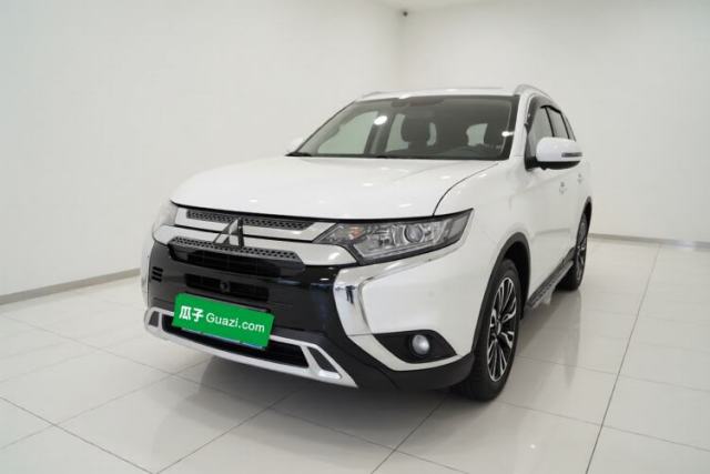 Used Mitsubishi Outlander 2019 2.0L Two-Wheel Drive Comfort Edition 5 Seats China VI Standard