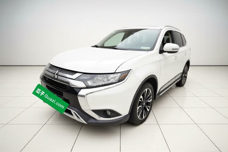Used Mitsubishi Outlander 2019 2.0L Two-Wheel Drive Comfort Edition 5 Seats China VI Standard Guazi used car, China used car export, Used car for sale, Used  cars, Cheapest cars for sale