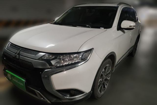 Used Mitsubishi Outlander 2019 2.0L Two-Wheel Drive Comfort Edition 5 Seats China VI Standard