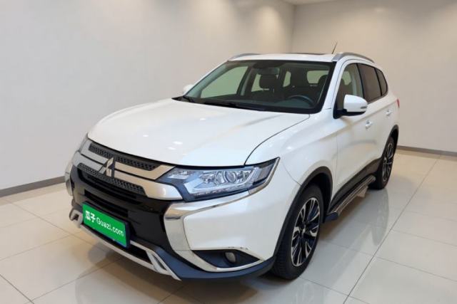 Ojetý Mitsubishi Outlander 2019 2.0L Two-Wheel Drive Comfort Edition 5 Seats China V Standard