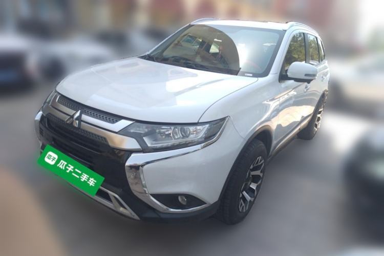 Used Mitsubishi Outlander 2019 2.0L Two-Wheel Drive Comfort Edition 7-Seater China VI Standard Guazi used car, China used car export, Used car for sale, Used  cars, Cheapest cars for sale