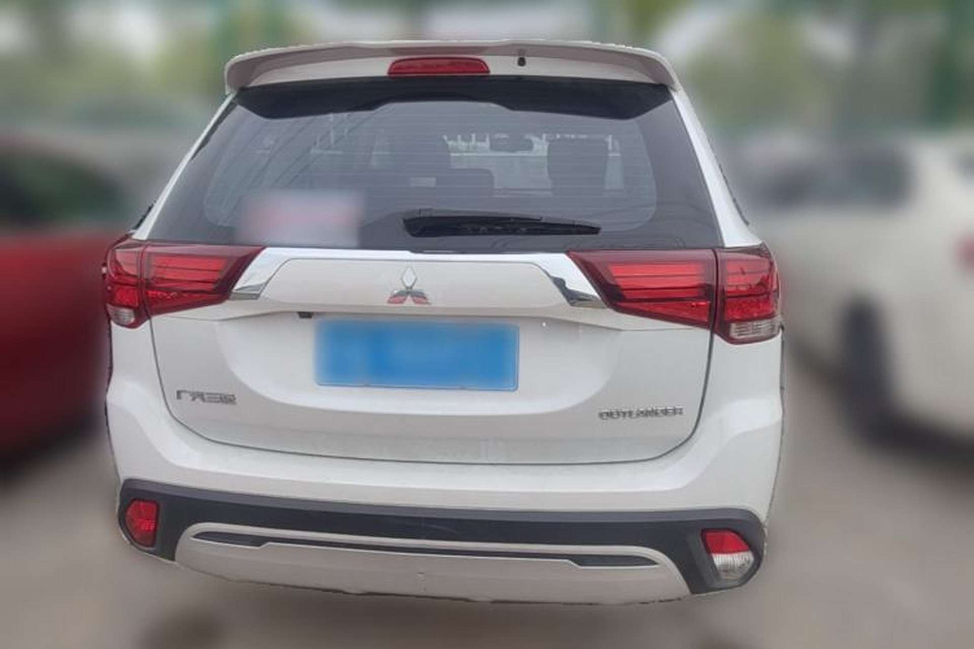 Used Mitsubishi Outlander 2019 2.0L Two-Wheel Drive Comfort Edition 5 Seats China VI Standard Rear