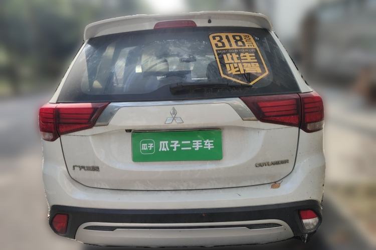 Used Mitsubishi Outlander 2019 2.0L Two-Wheel Drive Comfort Edition 5 Seats China V Standard Rear