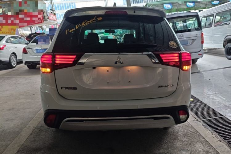 Used Mitsubishi Outlander 2019 2.0L Two-Wheel Drive Comfort Edition 5 Seats China V Standard Rear