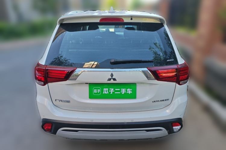Used Mitsubishi Outlander 2019 2.4L 4x4 Zhi Xiang Edition 5 Seats China V Emission Standard Rear