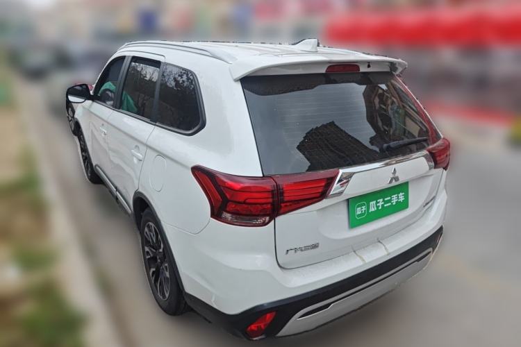 Used Mitsubishi Outlander 2019 2.0L Two-Wheel Drive Comfort Edition 5 Seats China V Emission Standard Rear Left 45 Deg