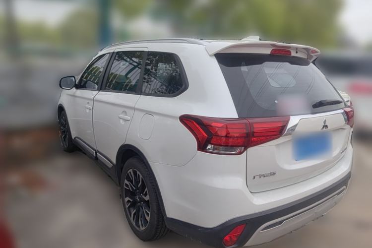 Used Mitsubishi Outlander 2019 2.0L Two-Wheel Drive Comfort Edition 5 Seats China VI Standard Rear Left 45 Deg