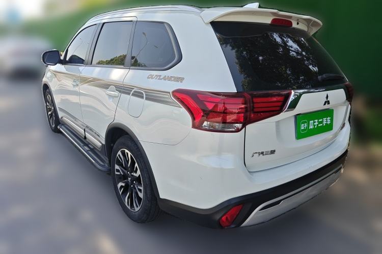 Used Mitsubishi Outlander 2019 2.0L Two-Wheel Drive Comfort Edition 5 Seats China VI Standard Rear Left 45 Deg